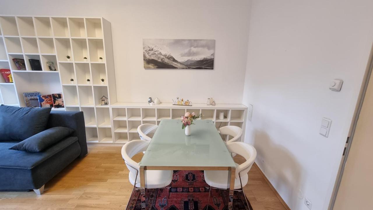 Sunny Apartment Next To Metro 1Br ウィーン エクステリア 写真