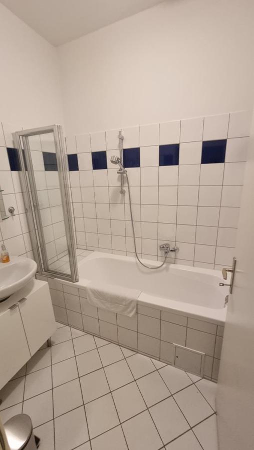 Sunny Apartment Next To Metro 1Br ウィーン エクステリア 写真