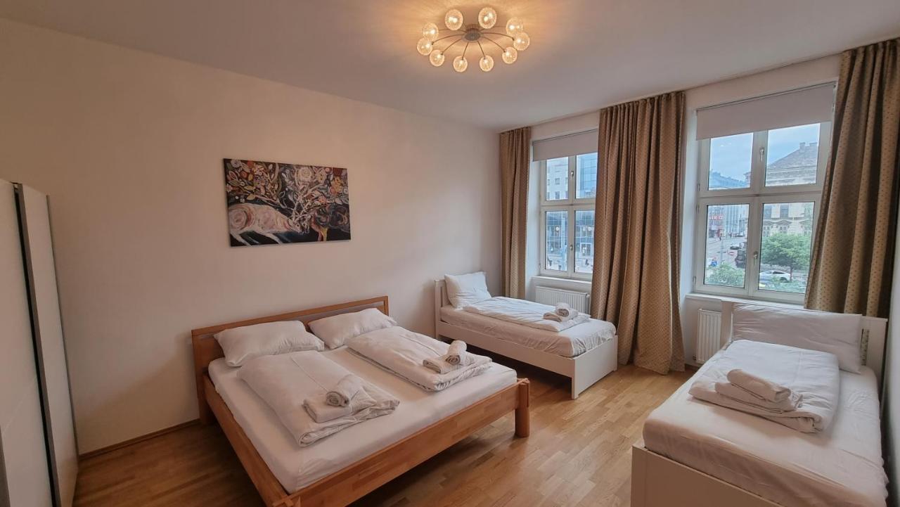 Sunny Apartment Next To Metro 1Br ウィーン エクステリア 写真
